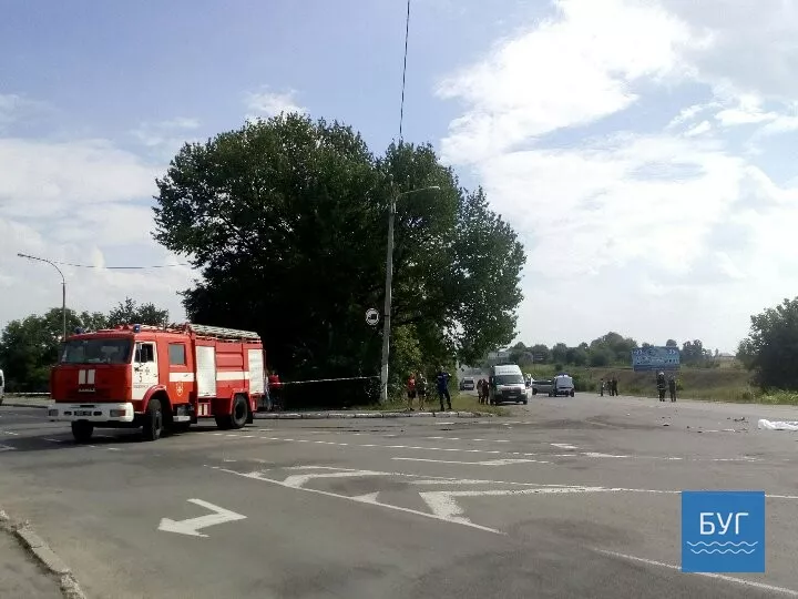 Смертельна ДТП у Нововолинську: бус збив мотоцикліста 12