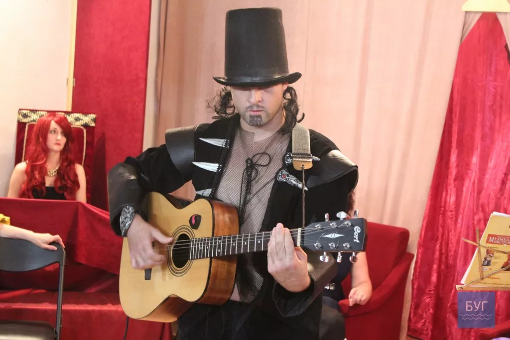 Аматорський театр у Володимирі-Волинському відкрив малу сцену та розпочав третій сезон 10