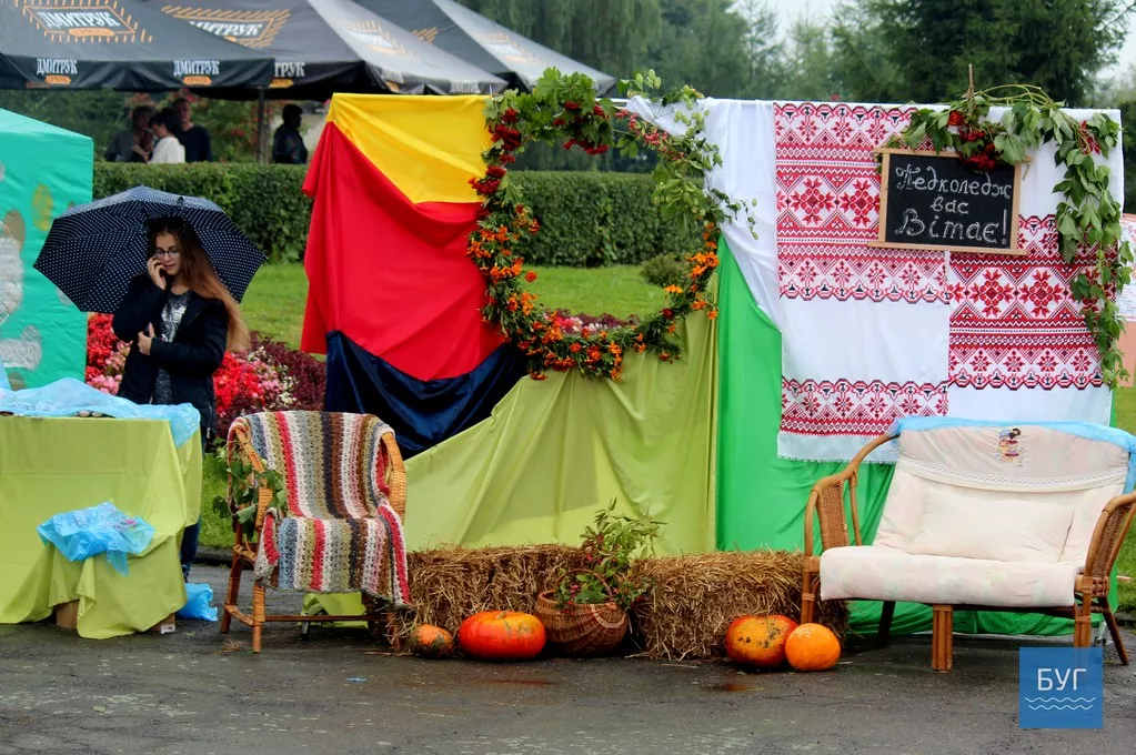 Гастрономічний фестиваль "Смаковиця по-володимирськи" гуляють у Володимирі-Волинському 14