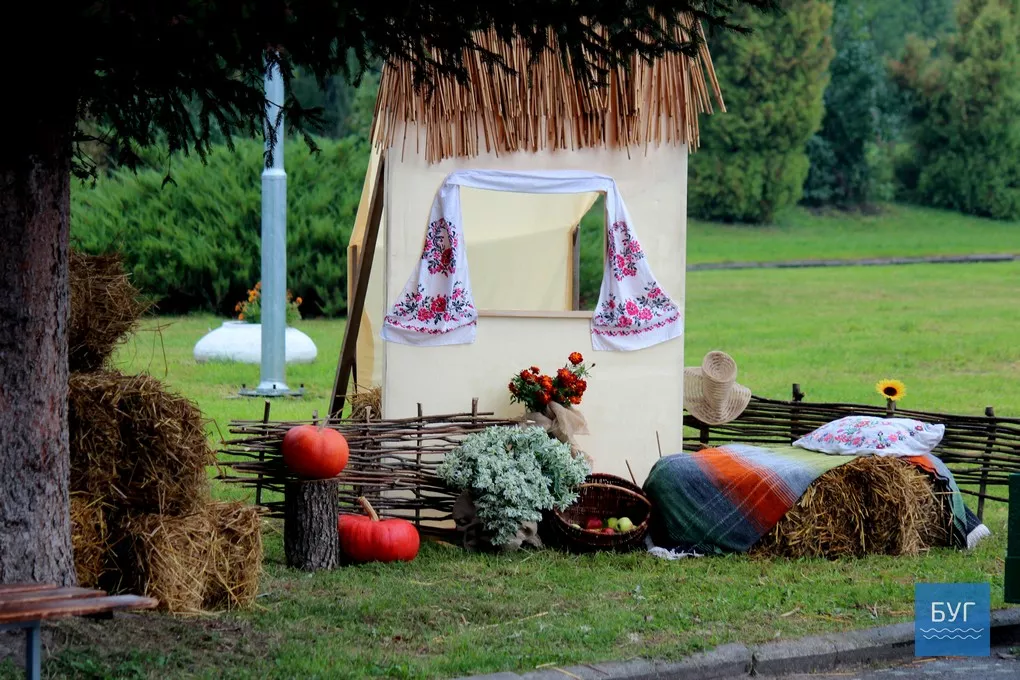 Гастрономічний фестиваль "Смаковиця по-володимирськи" гуляють у Володимирі-Волинському 21