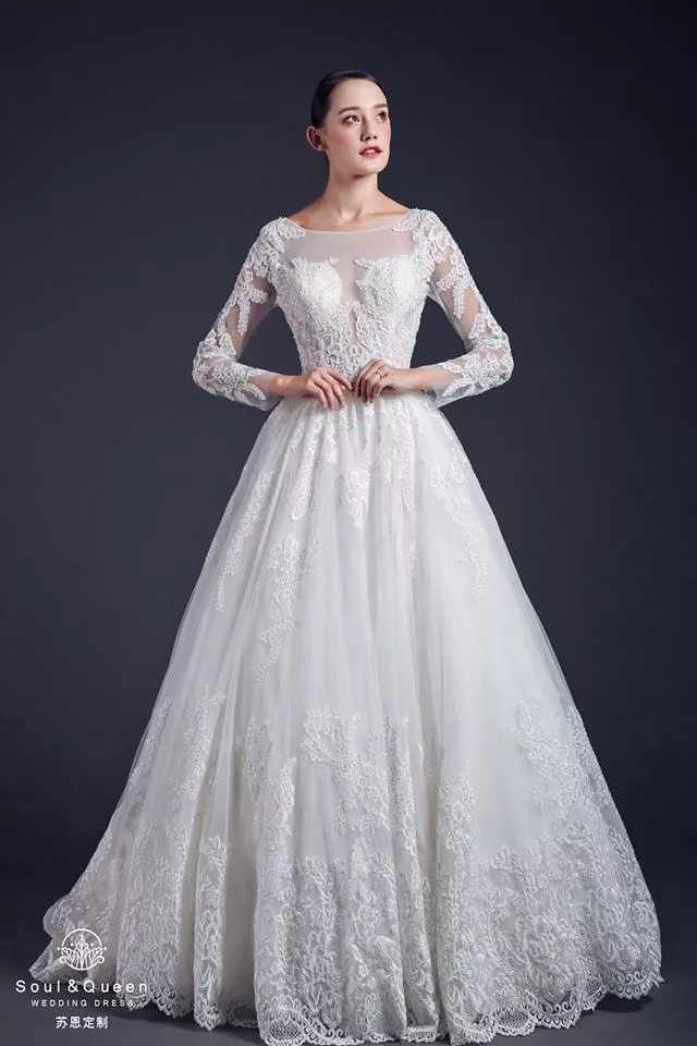 "Кожен день - це нові можливості, перемоги і звершення", - переконана модель Єлизавета Денисовець, яка реалізовує свої мрії в Китаї 13