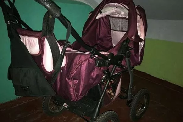 У Києві з дитячого візочка викрали немовля 1