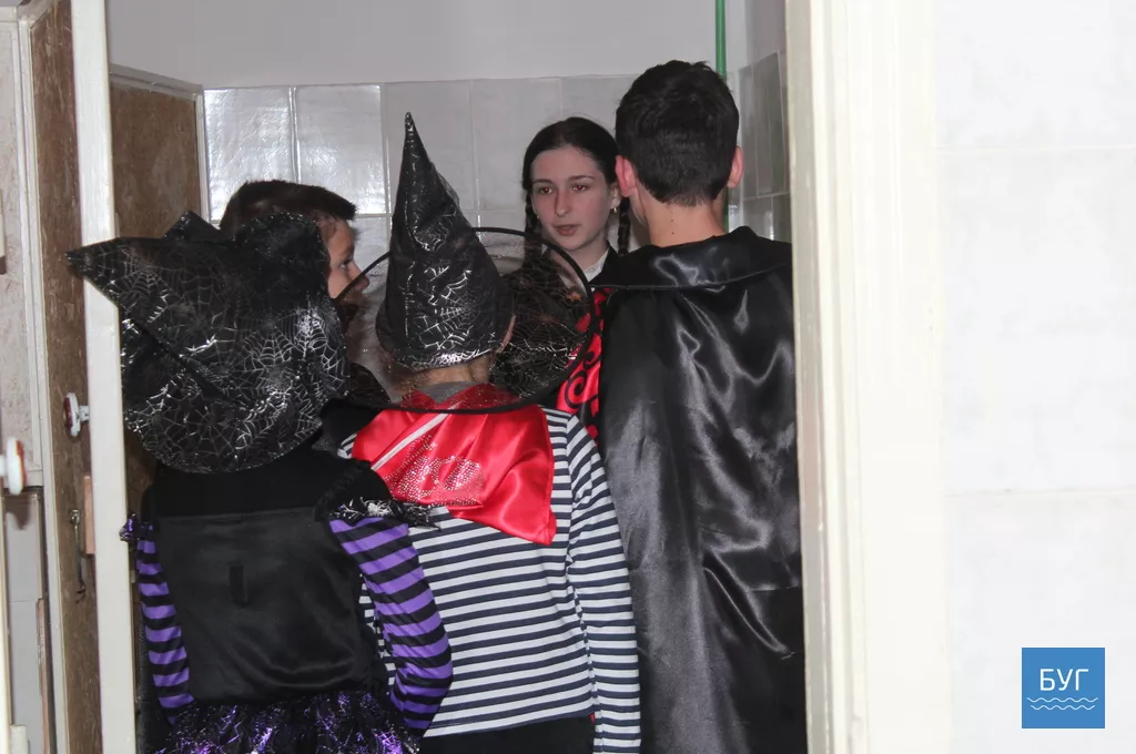 "Хогвартс-квест": справжні герої з "Гаррі Поттера" та чарівна атмосфера Хелловіна 21