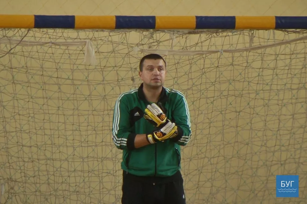 У Володимирі-Волинському військові та правоохоронці грали у футзал 5