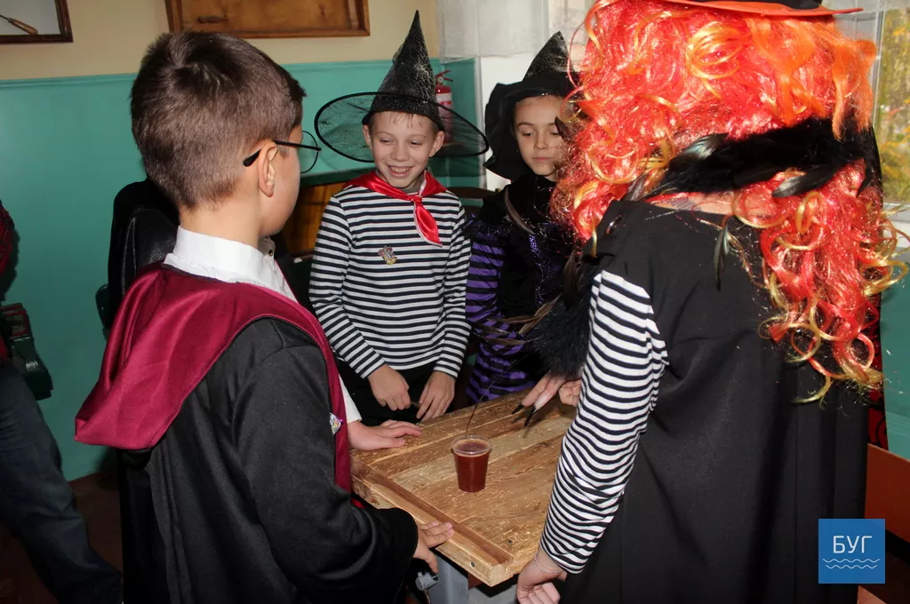 "Хогвартс-квест": справжні герої з "Гаррі Поттера" та чарівна атмосфера Хелловіна 24