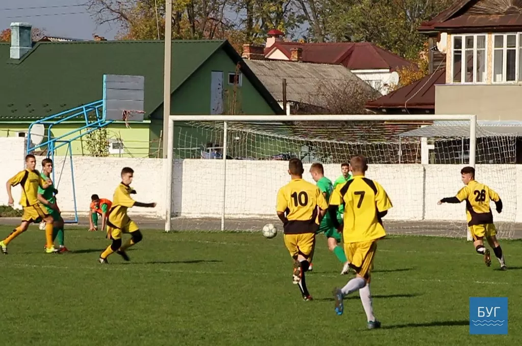 У Володимирі-Волинському переможця Чемпіонату області з футболу визначали з допомогою пенальті 3