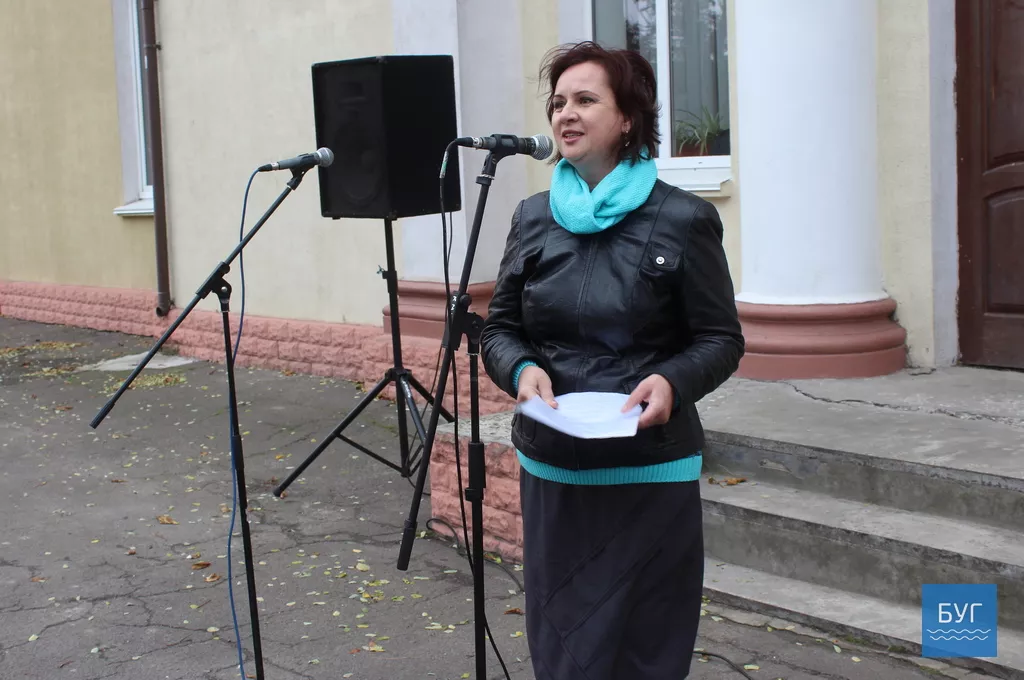 На "Поетичному асорті" у Володимирі-Волинському звучали вірші під відкритим небом 6