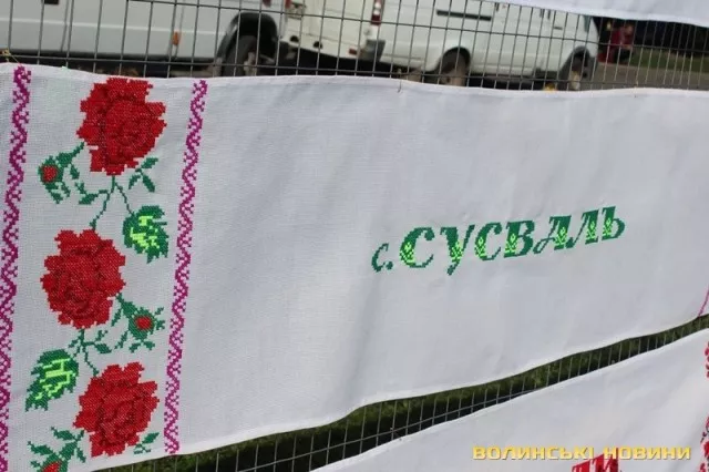 Унікальну виставку вишитих рушників організували у Володимирі-Волинському 4