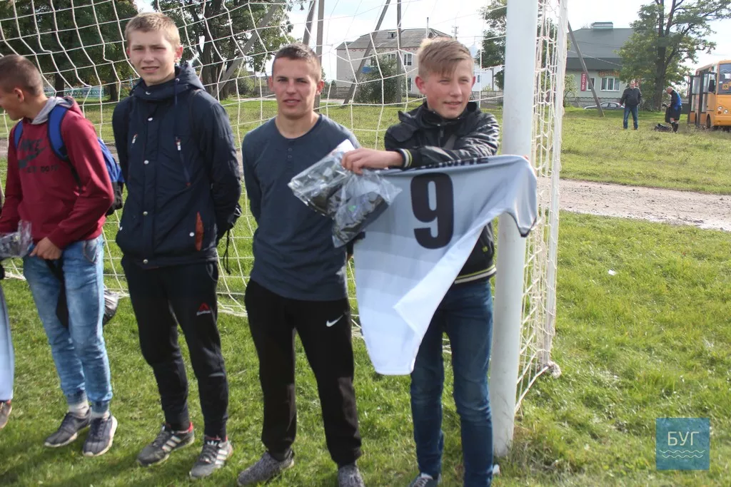 За нову форму футбольна команда Зимного здобула перемогу в другій грі чемпіонату Волині 6