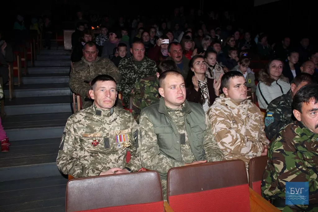 Урочистості до Дня захисника України відбулися в Іваничах 19