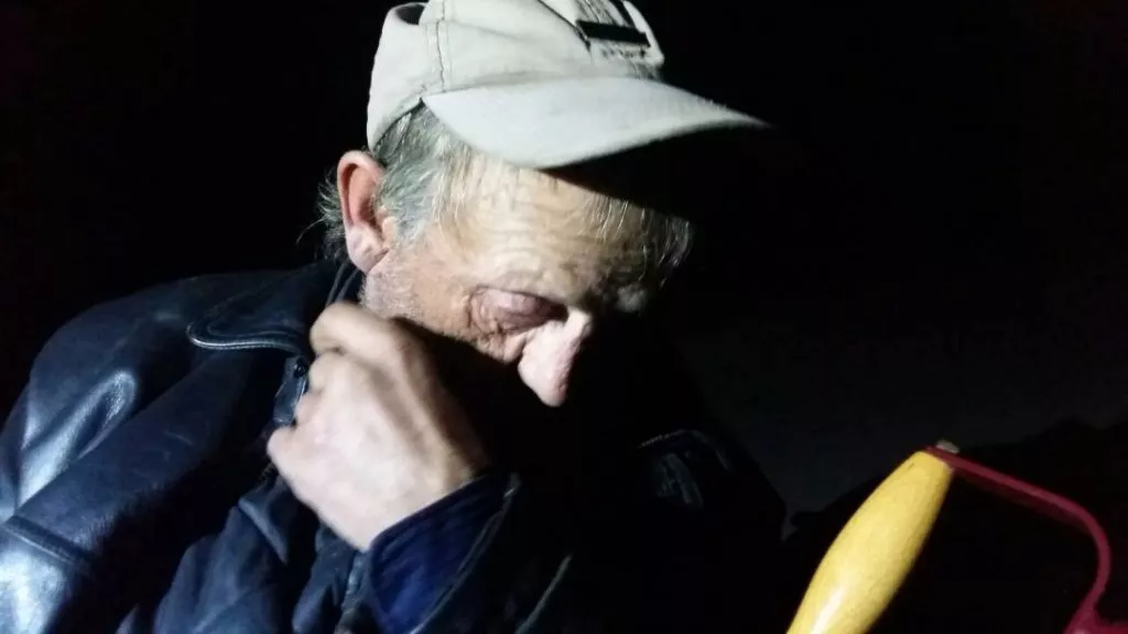 У Луцьку п'яний візочник їздив по проїзджій частині 3