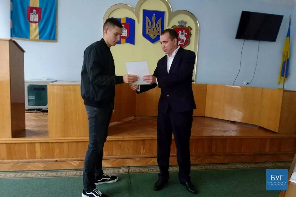 У Володимирі-Волинському автомобілістів та дорожників привітали з професійним святом 2