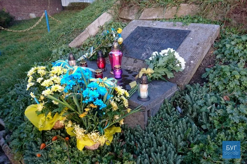 У Володимирі-Волинському вшанували пам'ять жертв голодоморів 4