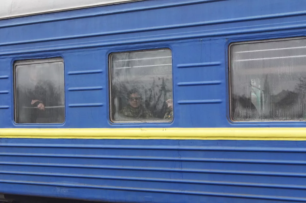 Перші підрозділи 14-ої ОМБр зустріли вдома 16