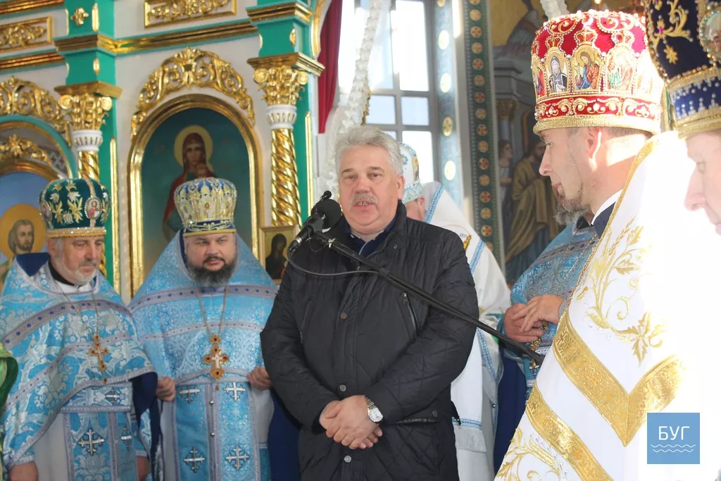 Свято - Покровському храму в Іваничах - 20 років. Відбулася урочиста архієрейська Літургія. 11