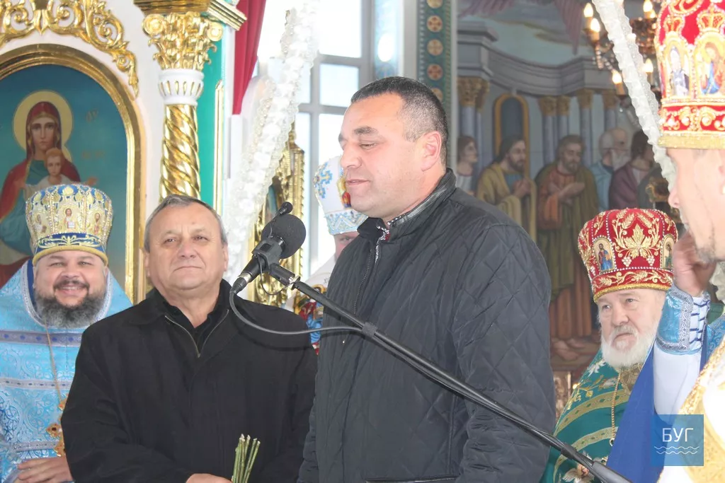 Свято - Покровському храму в Іваничах - 20 років. Відбулася урочиста архієрейська Літургія. 12