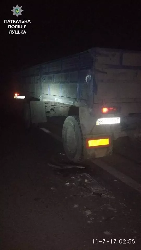 Поблизу Луцька нетверезий водій вантажівки спричинив аварію і втік 2