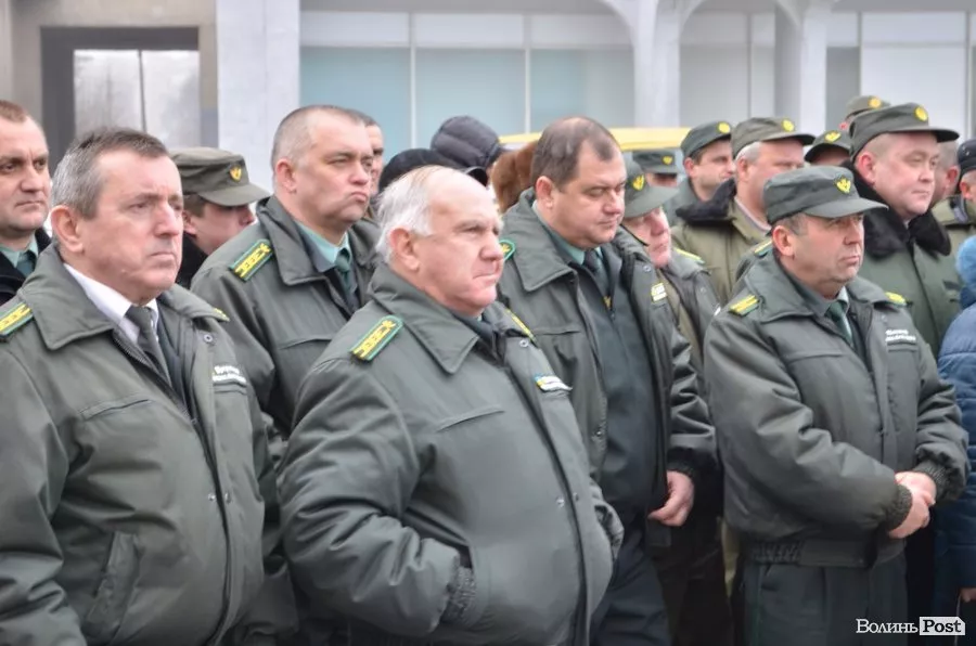 Сотня працівників лісової галузі вийшли на мітинг у Луцьку 2