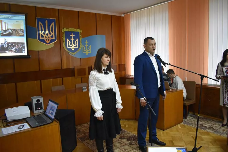 Представників Володимир-Волинської райдержадміністрації привітали з Днем держслужбовця 5