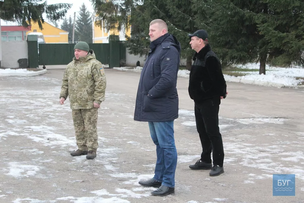 У Володимирі-Волинському дітям військовослужбовців ЗРП передали солодкі подарунки 2