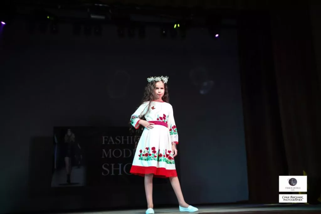 У Нововолинську відбувся конкурс «Міс красуня та Міні-міс красуня 2017» 12