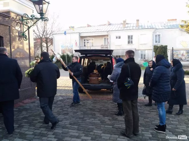 Волиняни прощаються з Іваном Корсаком 5