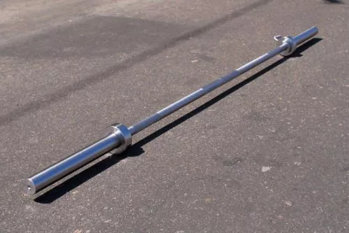 Митники в Устилузі вилучили у подружжя спортивне знаряддя 2