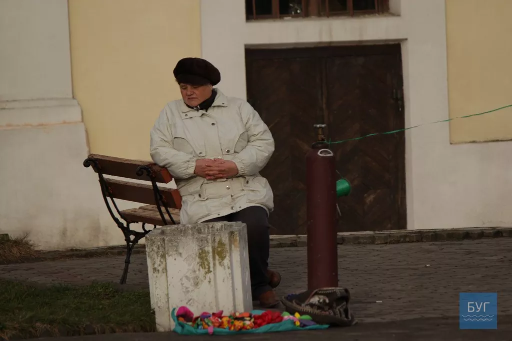 Хороводи навколо ялинки та забави для дітей - у Володимирі-Волинському продовжують святкувати Новий рік 8
