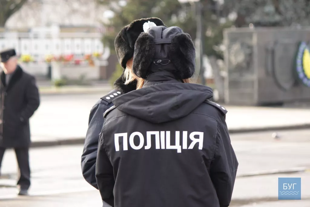 Хороводи навколо ялинки та забави для дітей - у Володимирі-Волинському продовжують святкувати Новий рік 9