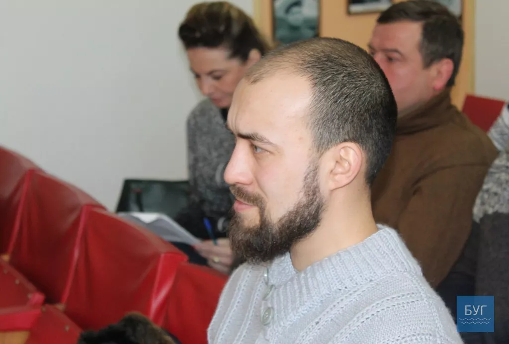 Іваничівщина: вчителі спростовують інформацію про "школярик", що ледь не втрапив у ДТП через жахливу дорогу 8