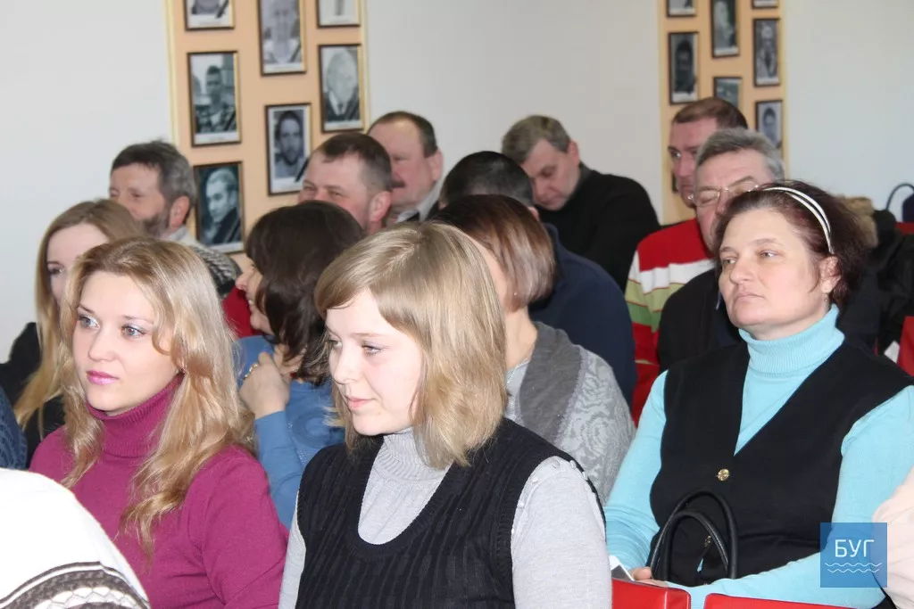 Іваничівщина: вчителі спростовують інформацію про "школярик", що ледь не втрапив у ДТП через жахливу дорогу 10