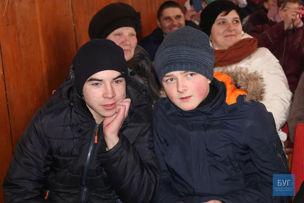 Литовезька ОТГ: вечорниці у Заставному. Найгарячіше глядачі аплодували Дякові 11