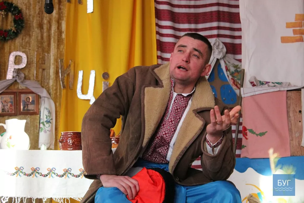 Литовезька ОТГ: вечорниці у Заставному. Найгарячіше глядачі аплодували Дякові 23