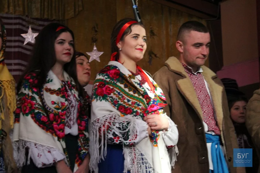 Литовезька ОТГ: вечорниці у Заставному. Найгарячіше глядачі аплодували Дякові 29