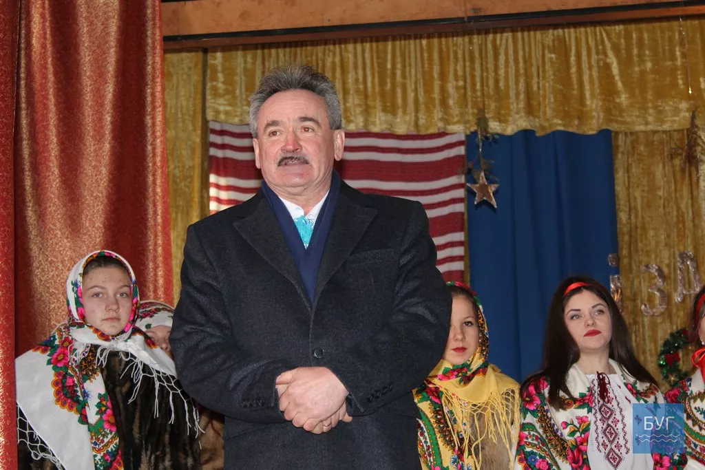 Литовезька ОТГ: вечорниці у Заставному. Найгарячіше глядачі аплодували Дякові 2