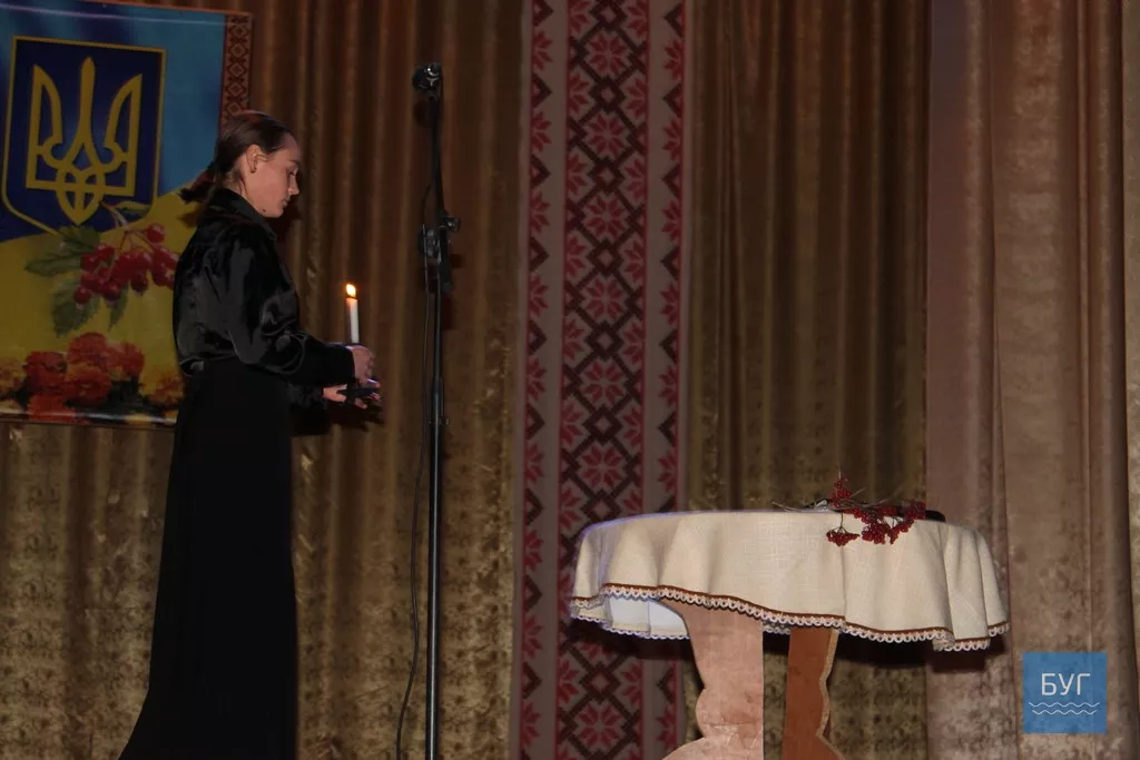 В Іваничах відбулася година пам'яті подвигу Героям Крут 3