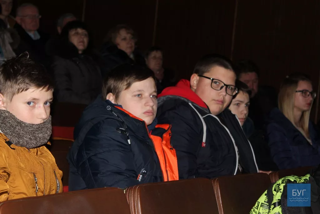 В Іваничах відбулася година пам'яті подвигу Героям Крут 8