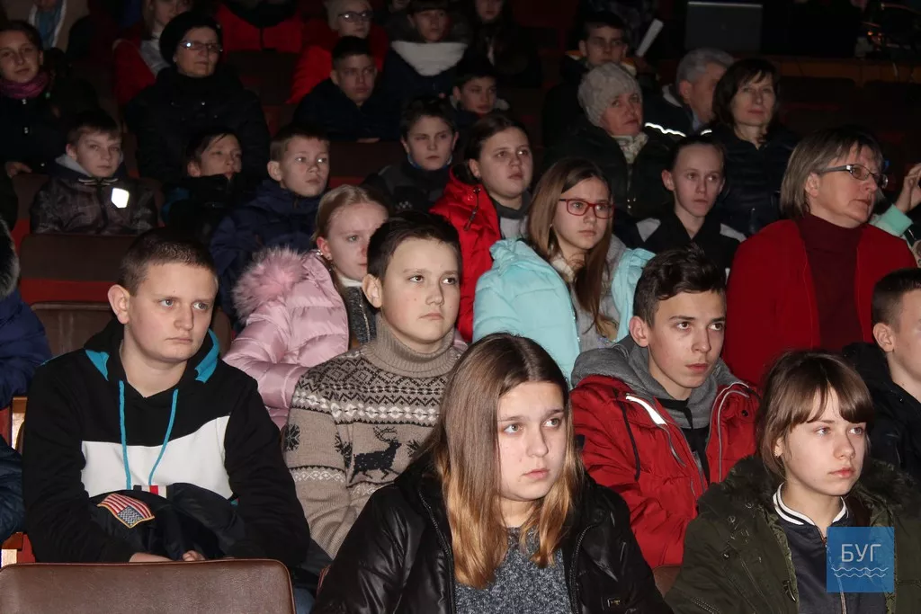 В Іваничах відбулася година пам'яті подвигу Героям Крут 10