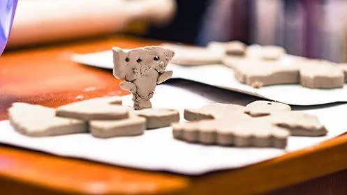 В книгарні "Є" провели творчу майстерню для дітлахів з Володимира-Волинського 3