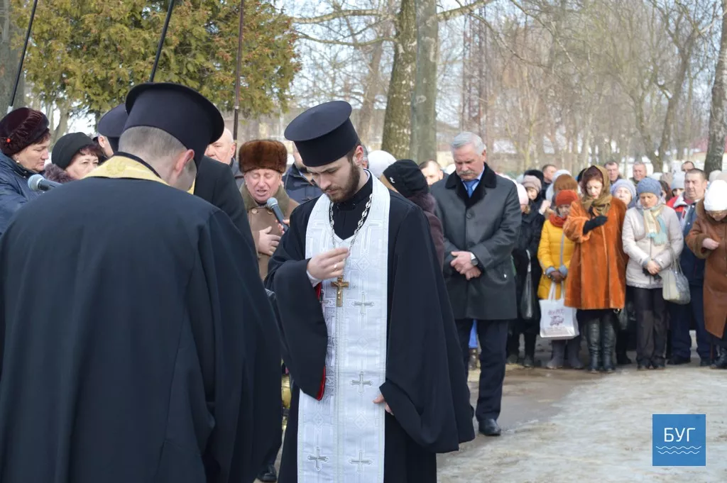 У Нововолинську вшанували пам'ять Героїв Небесної Сотні 8