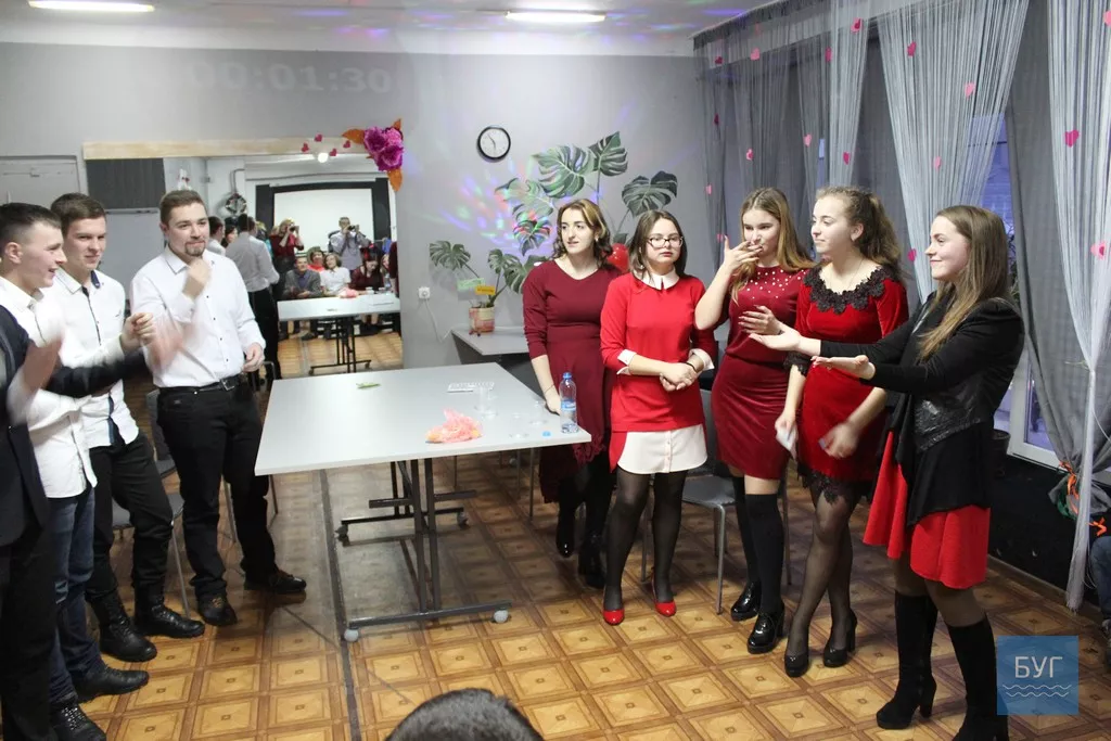 Хто зверху? Або ж як студенти Володимир-Волинського коледжу святкували День закоханих 17