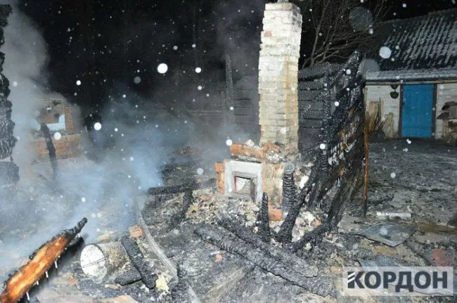 На Любомльщині повністю згоріла хата, загинула людина 3