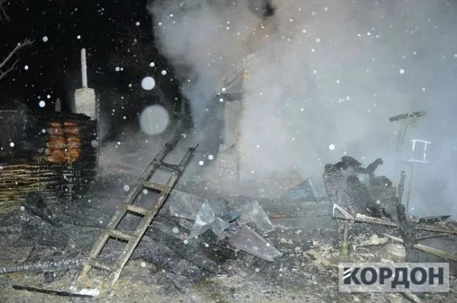 На Любомльщині повністю згоріла хата, загинула людина 2