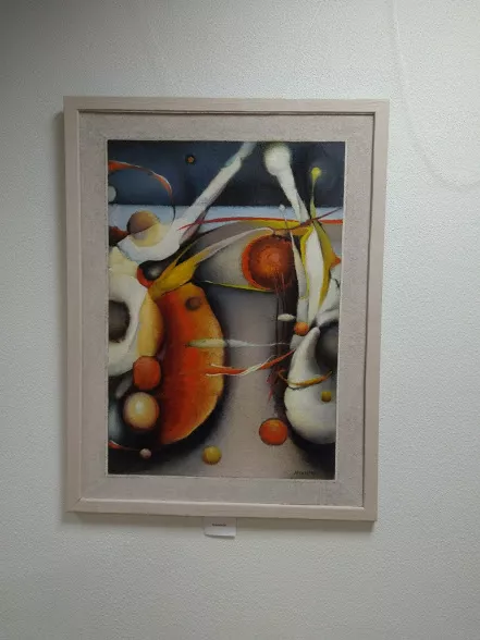 У Володимирі-Волинському виставка сюрреалістичних картини нововолинського митця Анатолія Мужевітіна 4