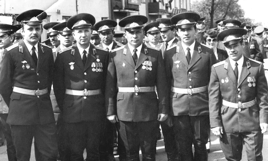 У Володимирі-Волинському зустрілися військові пенсіонери 50-ого мотострілецького полку 11