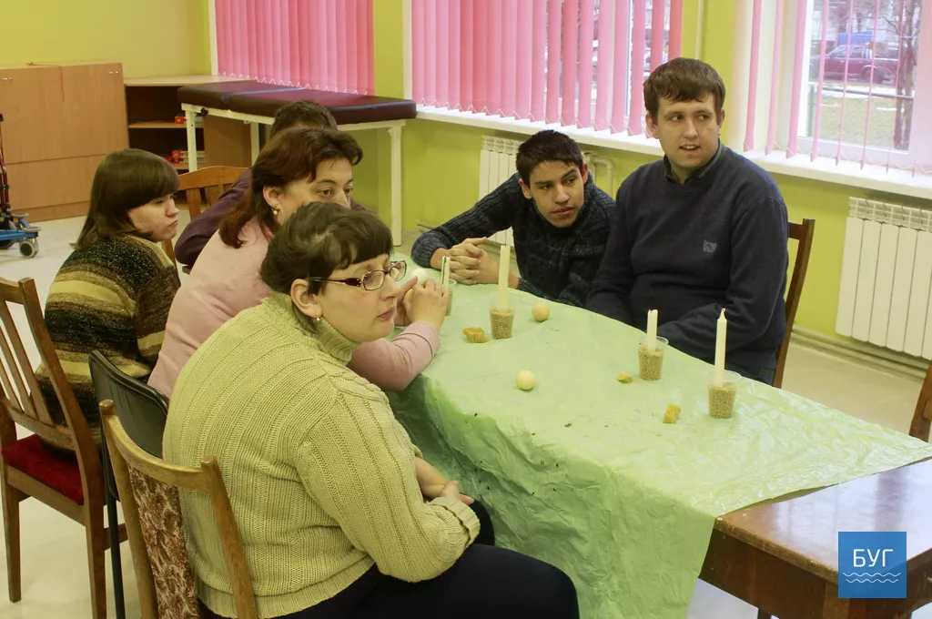 Майстер-клас з написання писанок провели для діток Володимир-Волинського інклюзивно-ресурсного центру 4