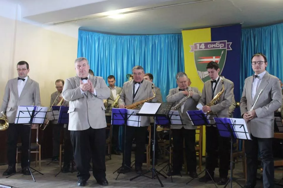Музичні подарунки для військовослужбовців 14-ї бригади підготували «Володимир Band» та «Брас Band» 1