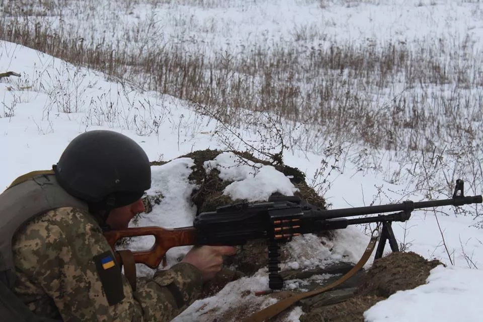 Військовослужбовці 14-ї бригади відновлюють навички стрільби зі стрілецької зброї 6