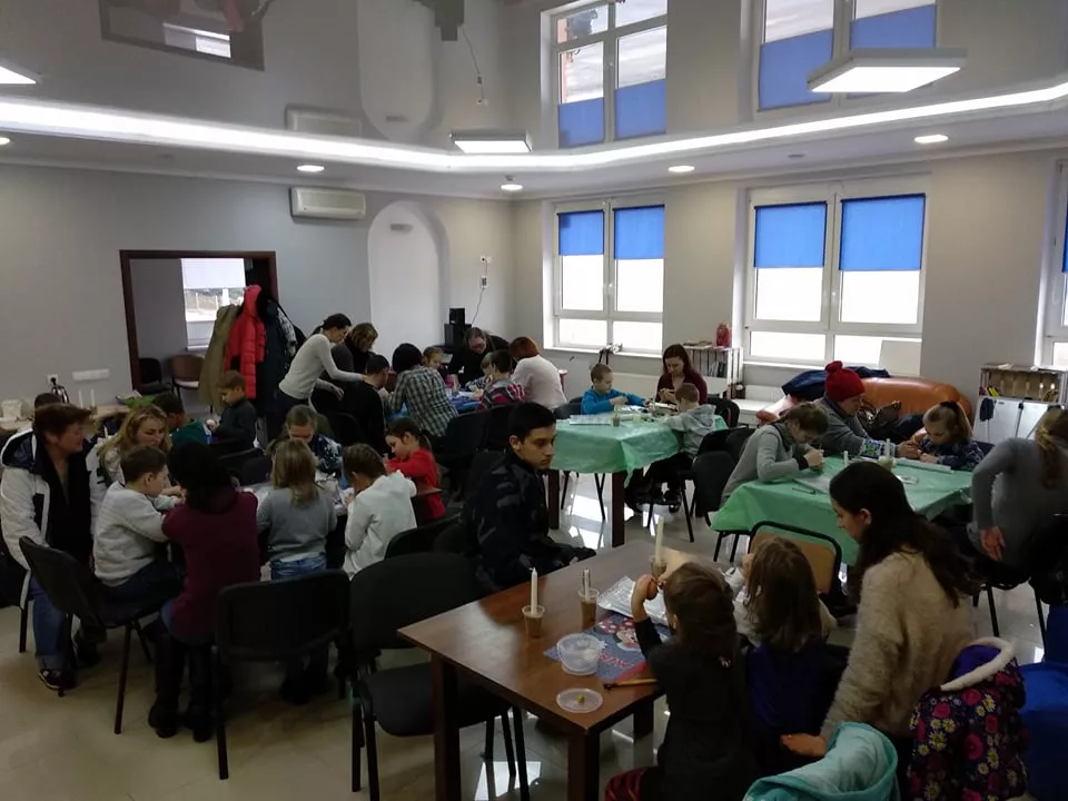 У Нововолинську в молодіжному центрі "Нові крила" відбувся майстер-клас із писанкарства 19