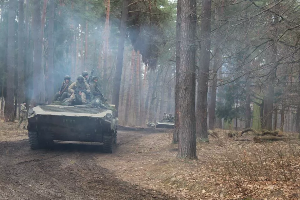 Бійці 14-ї бригади у взаємодії з іноземними відпрацьовують звільнення населених пунктів 11